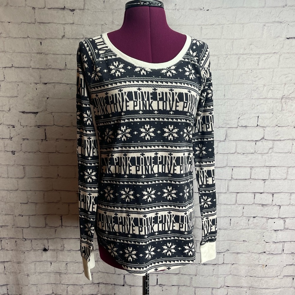 Pink by Victoria’s Secret size large sweater print pajama top gray and cream